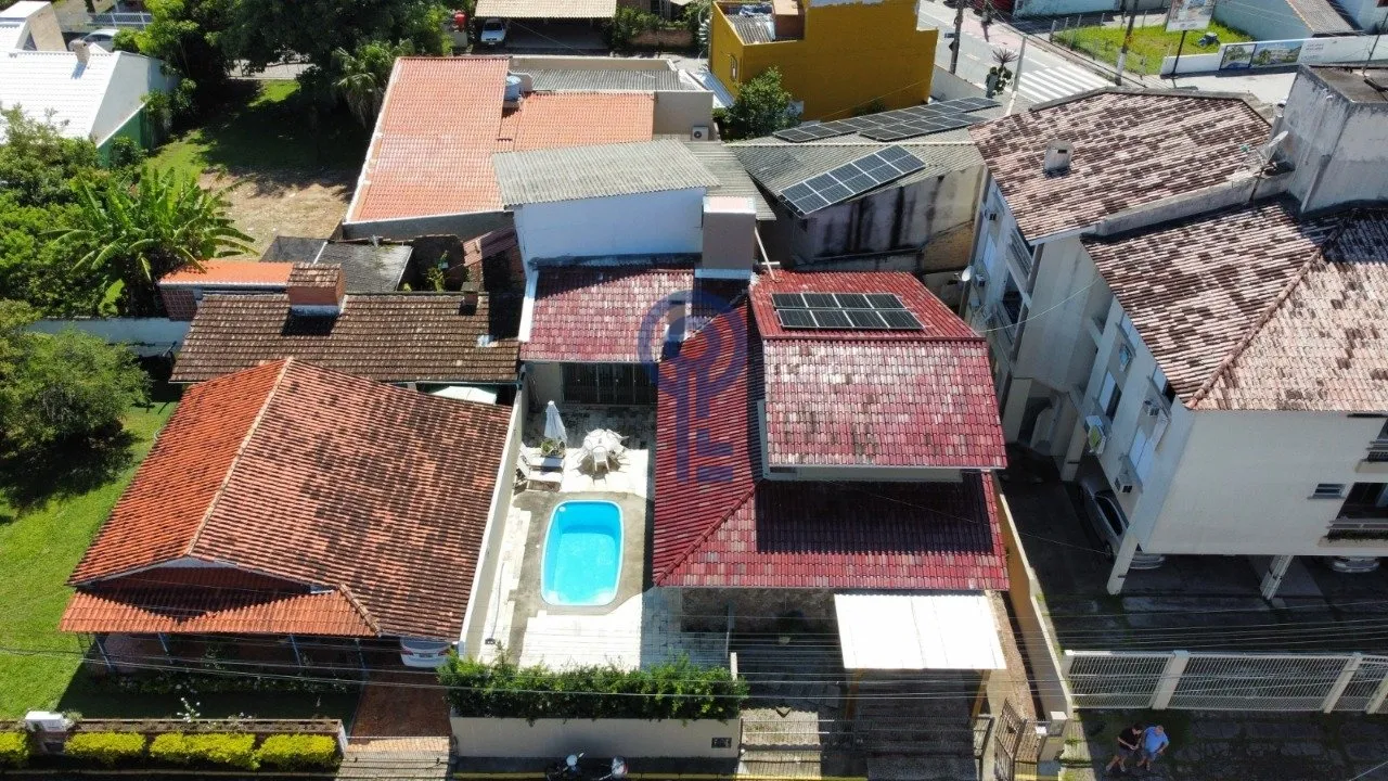 Casa mobiliada com 4 dormitórios e 3 banheiros — photo 32