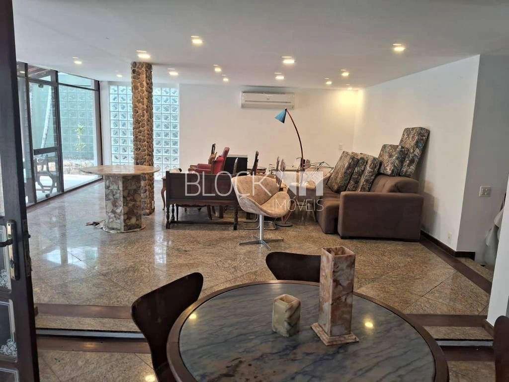 House with 3 bedrooms including 1 suite and 4 baths — photo 14