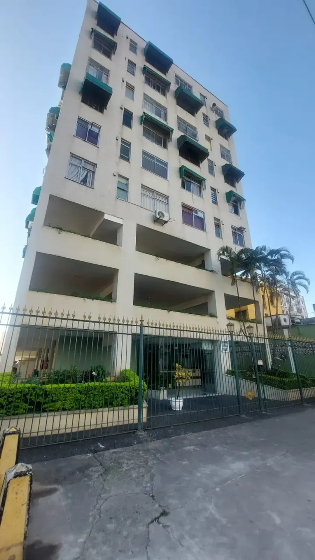 Unfurnished 2-bedroom apartment with 70 m² — photo 8