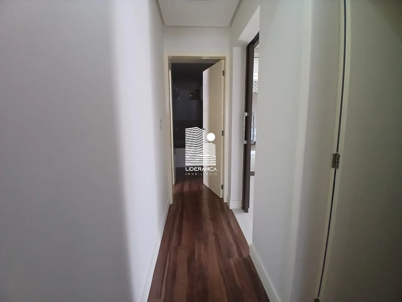 Apartamento mobiliado de 142 m² com 3 quartos e varanda — photo 30