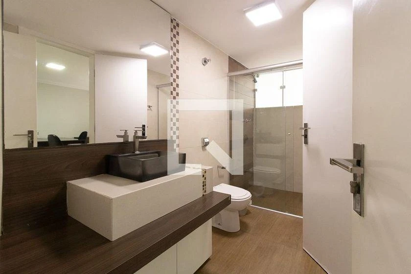 Rental house with 5 bedrooms and 290 m² — photo 10