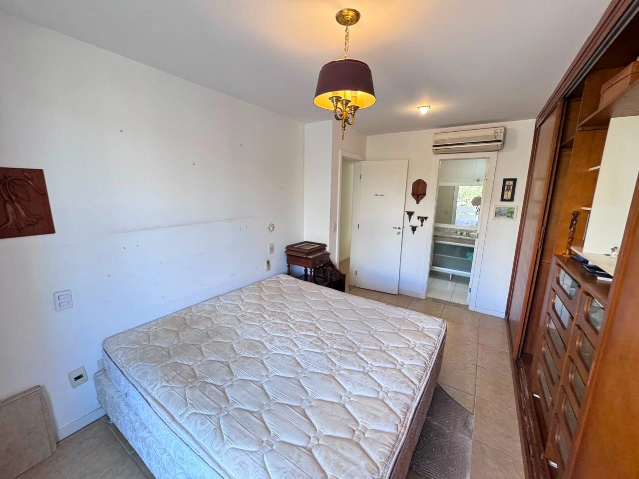 Rental house with 6 bedrooms and 246 m² — photo 12