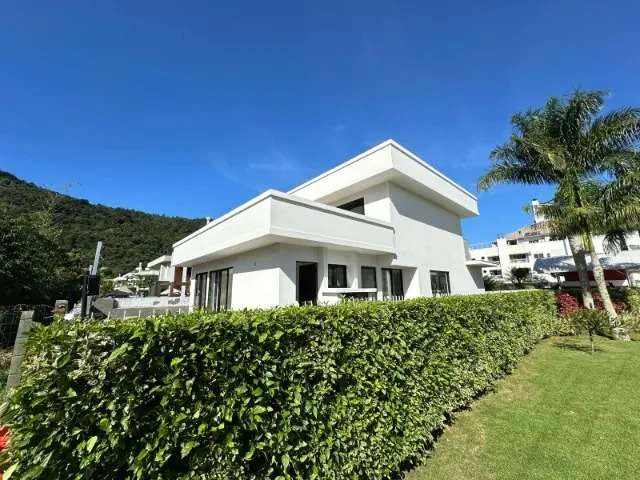 House with 4 en-suite bedrooms and a private BBQ — photo 3