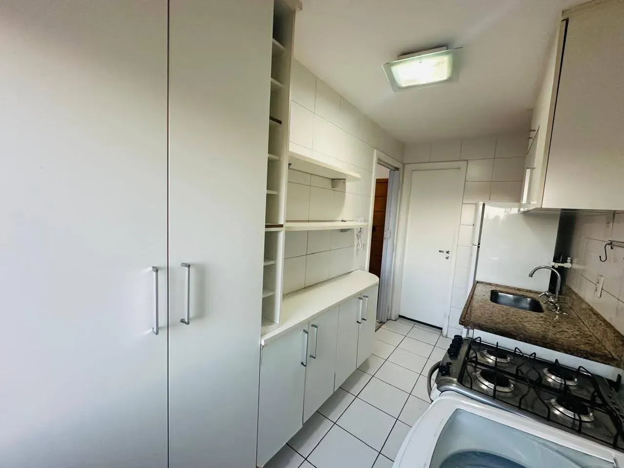 Furnished 3-bedroom apartment with a gas kitchen — photo 21