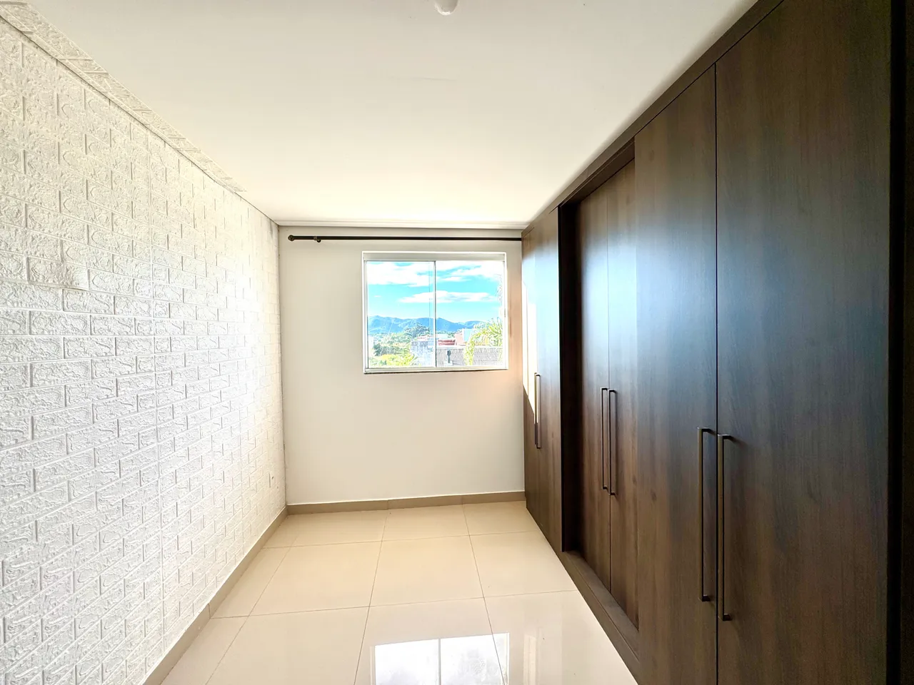 Furnished 2-bedroom apartment with 1 suite — photo 10