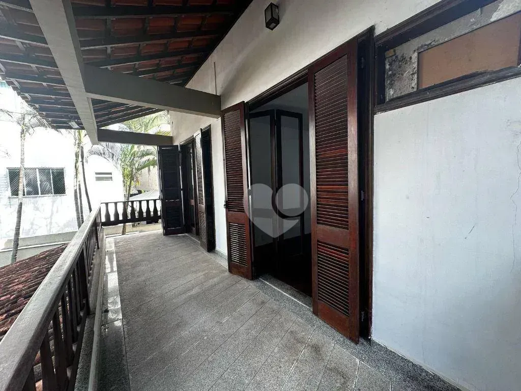 House with 3 bedrooms and 600 m², 4 parking spots — photo 41