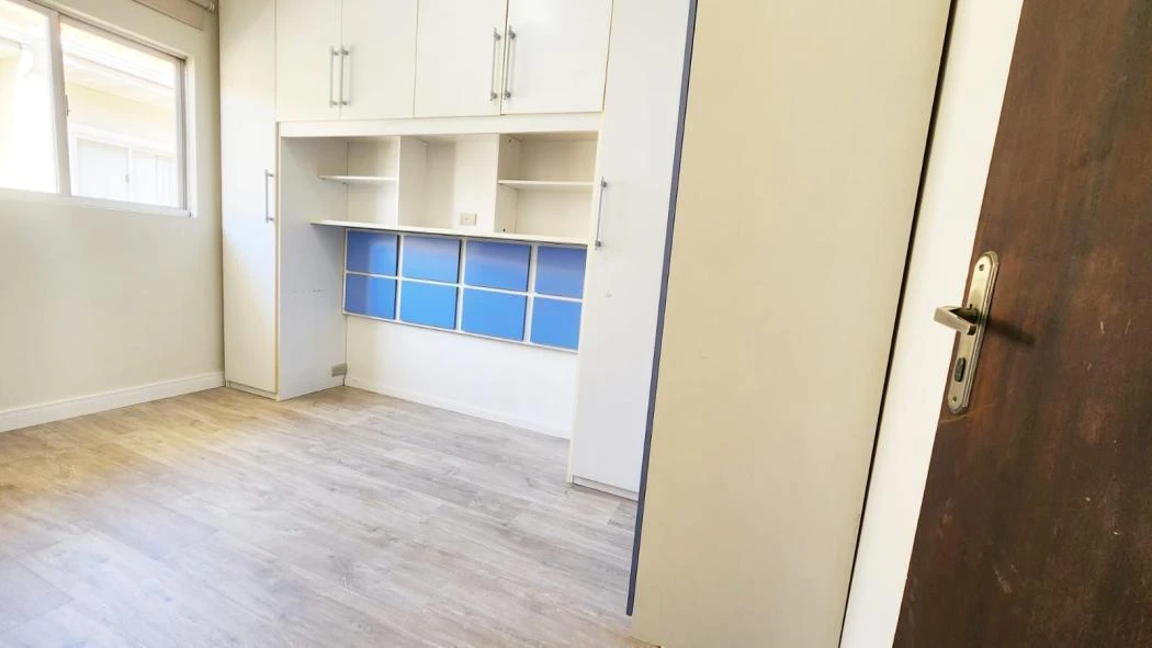 3 quartos e piso de madeira ou laminado: casa de 110 m² — photo 16