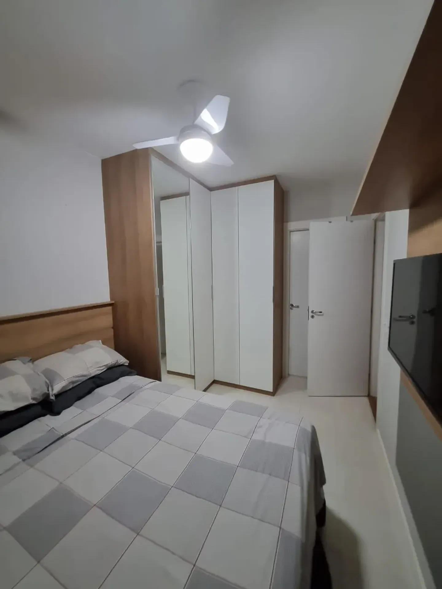 Furnished 60 m² house with 2 bedrooms and 2 parking spots — photo 3