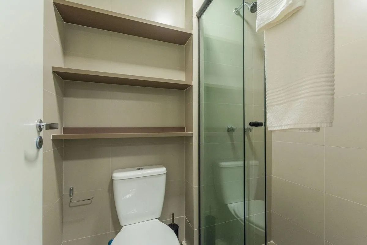Apartment on the 5th floor with wood or laminate floors — photo 6