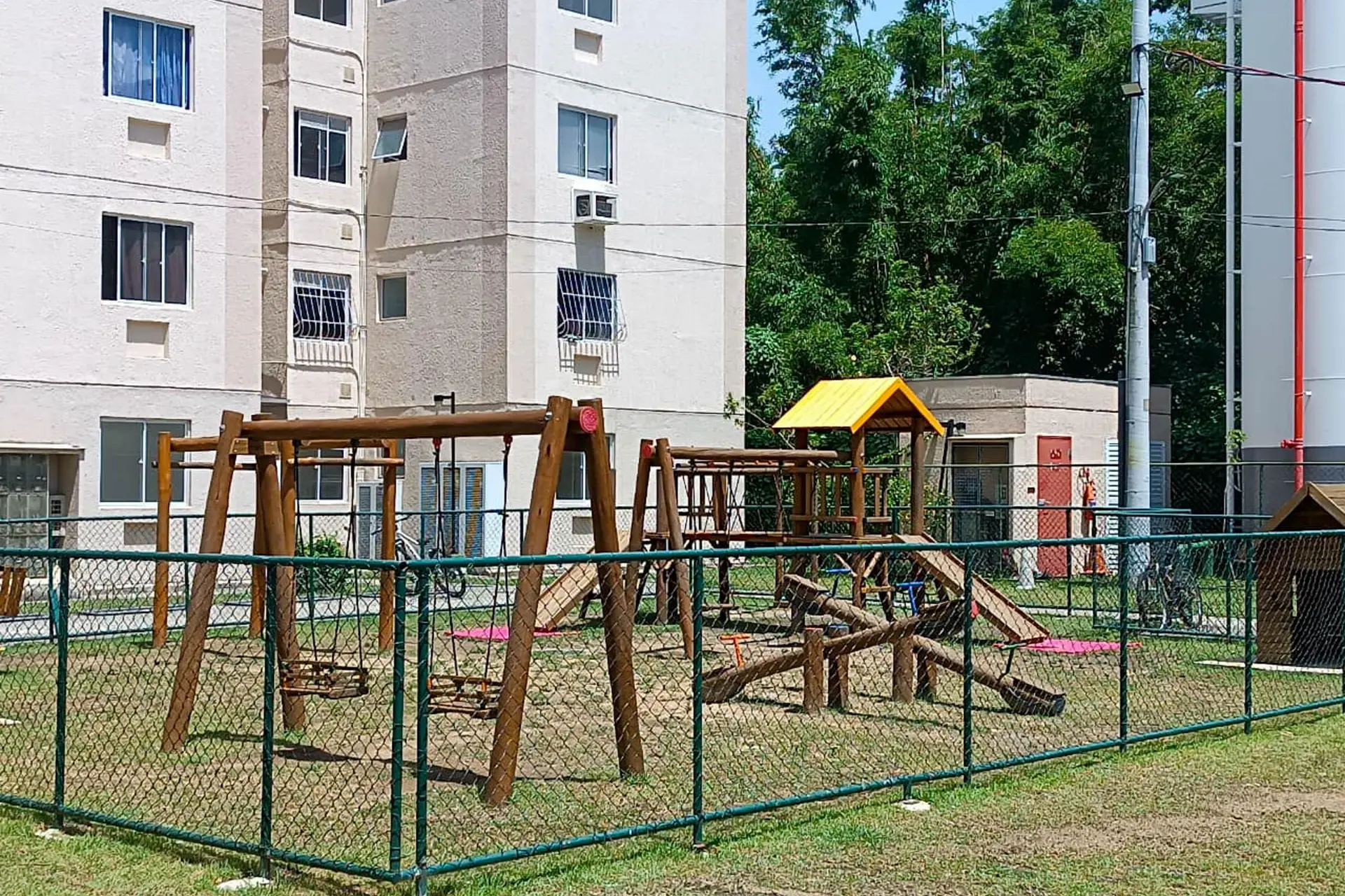 Незмебльована квартира з 2 спальнями, 1 ванною і кухнею окремо — photo 14