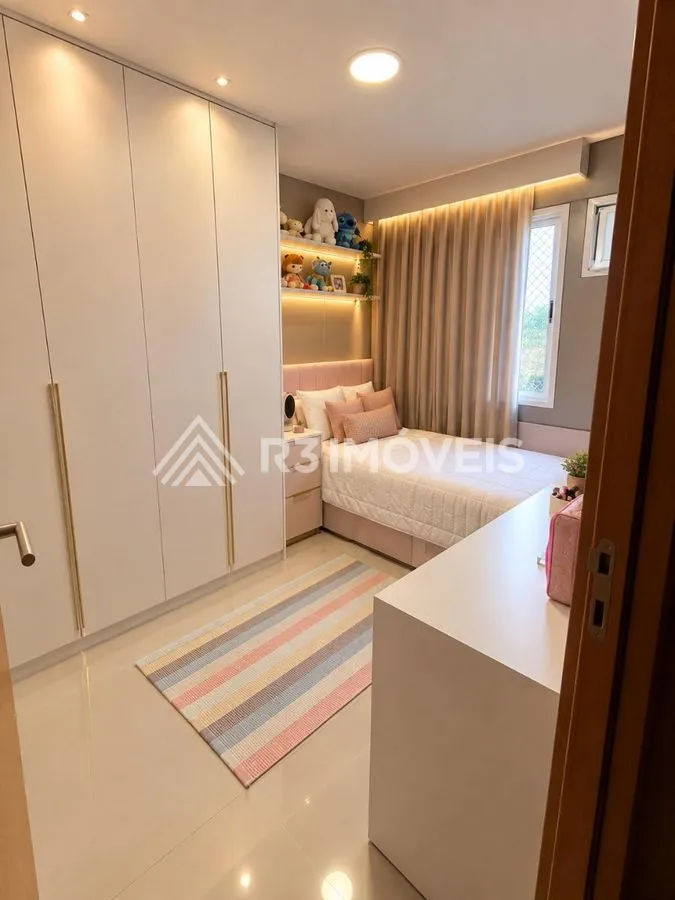 4-bedroom apartment with a home office in Rio de Janeiro — photo 3