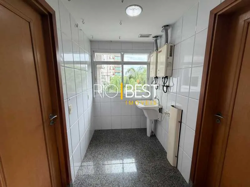 3-bedroom apartment with 2 bathrooms and 2 parking spaces — photo 26