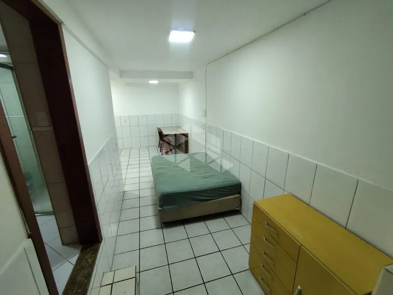 Unfurnished 35 m² studio with a gas stove — photo 11