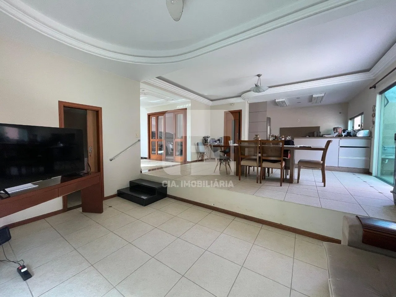 3-bedroom house with a private BBQ