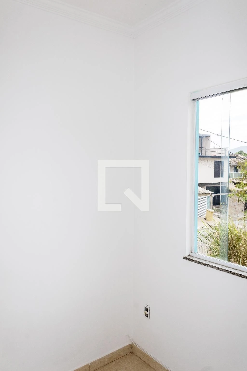 House with 3 bedrooms and a private garden — photo 43