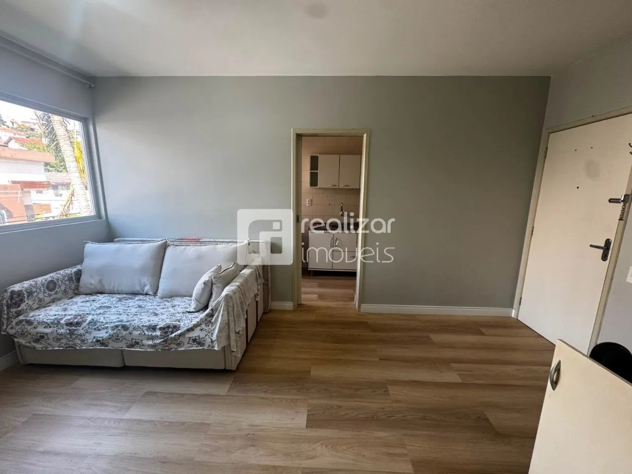 Квартира с 1 спальней и прачечной зоной и местом — photo 6