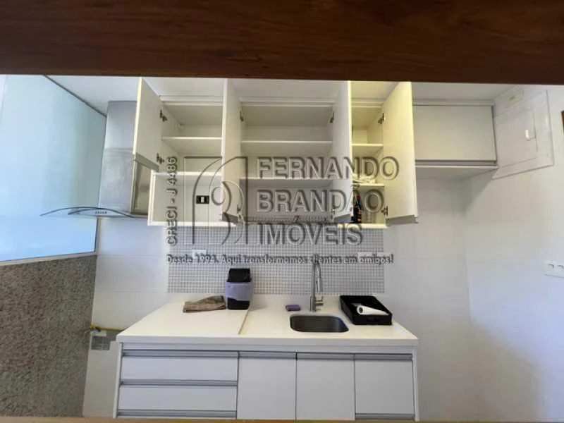 87 m² apartment with a closed kitchen and 1 parking spot — photo 2