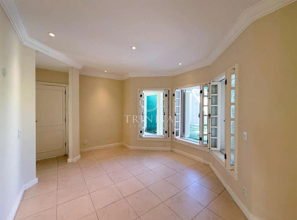 Casa mobiliada com 4 quartos e 6 banheiros 660 m² — photo 17