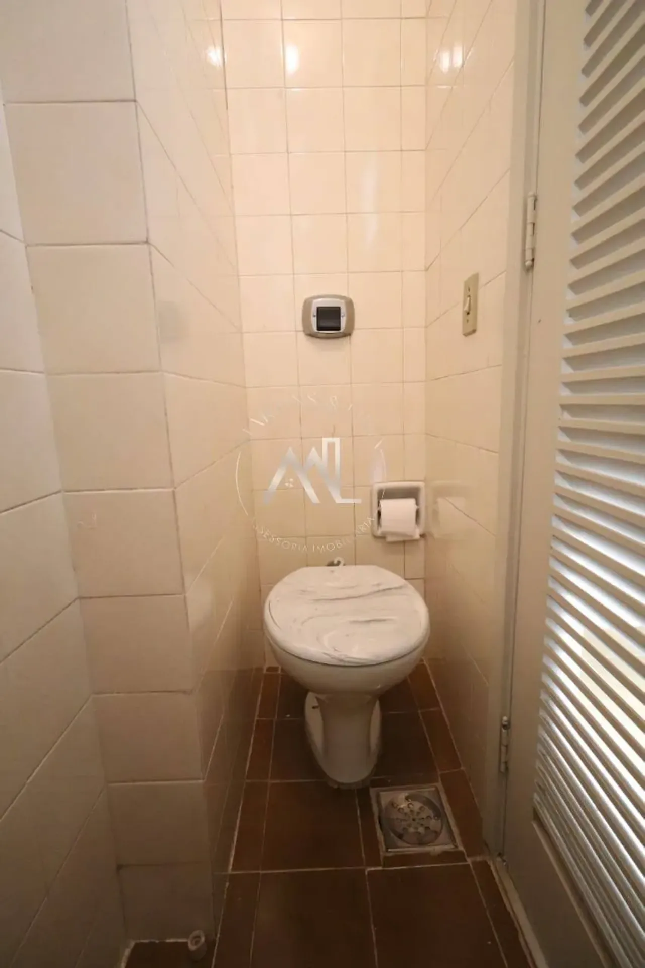 Apartment, 60 m², with wood or laminate floors — photo 15