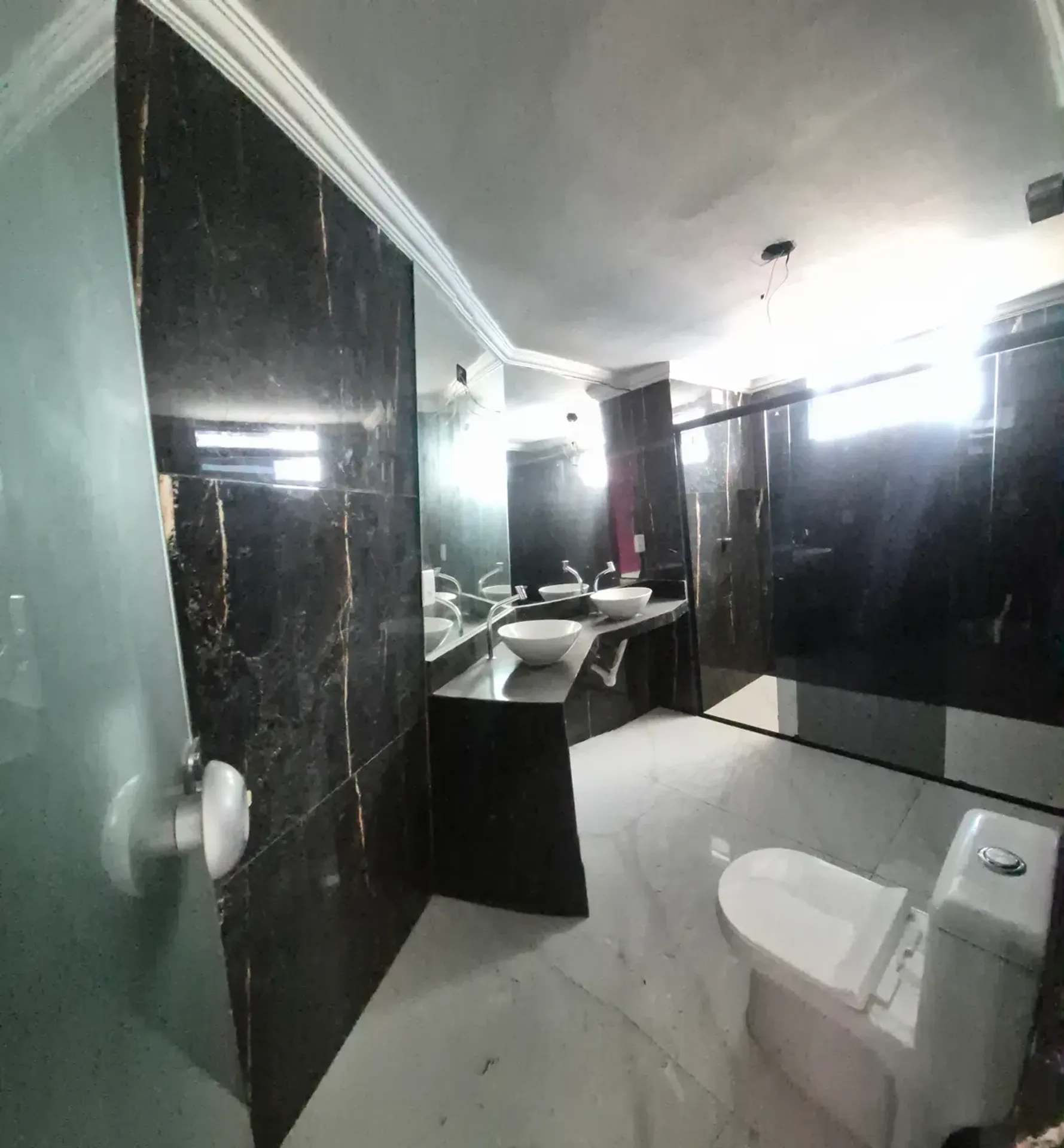 Apartment on the 11th floor with a glass-enclosed balcony — photo 24