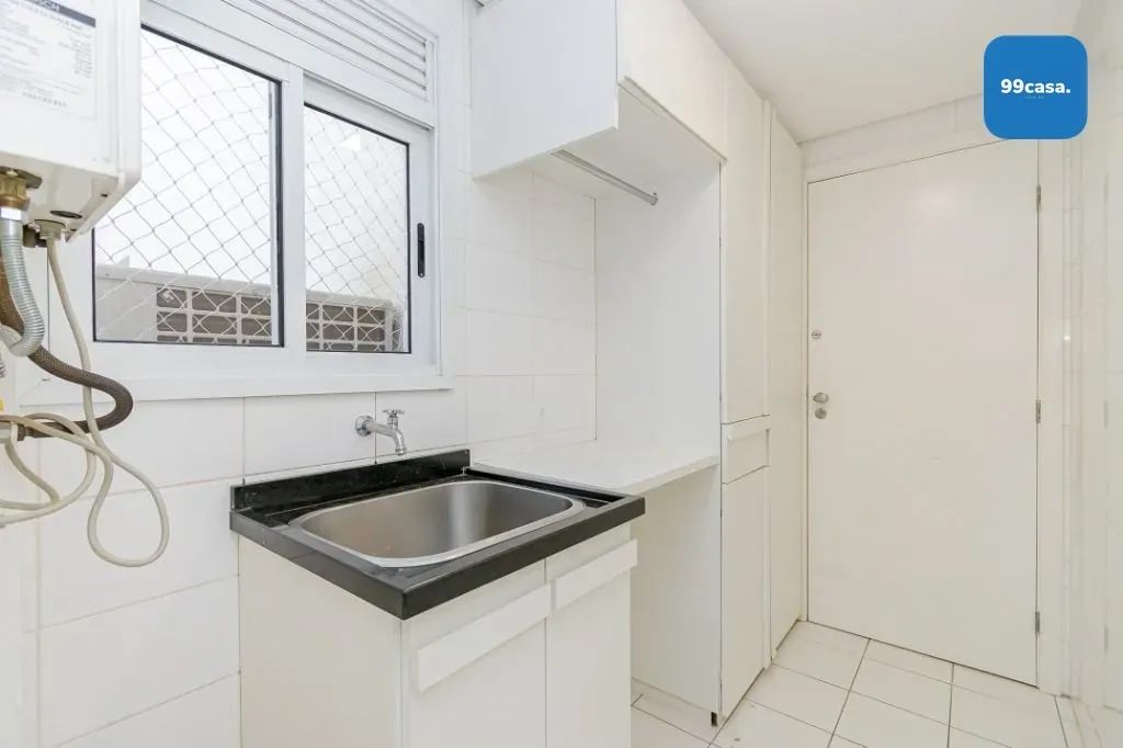 3-bedroom apartment with a home office — photo 25