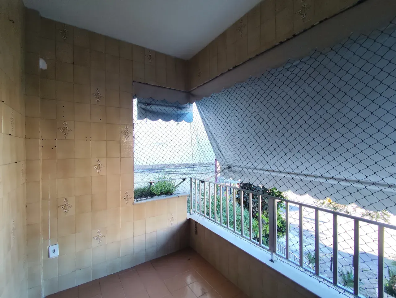 Unfurnished apartment with 2 bedrooms and a washing machine — photo 7