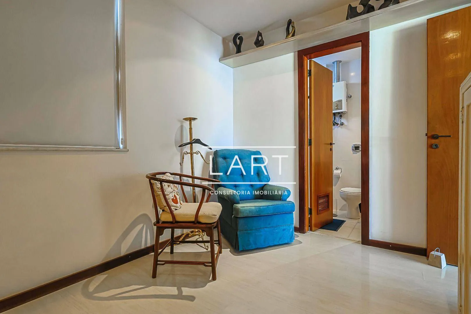 Apartamento com 3 quartos e 3 banheiros, 220 m² — photo 33
