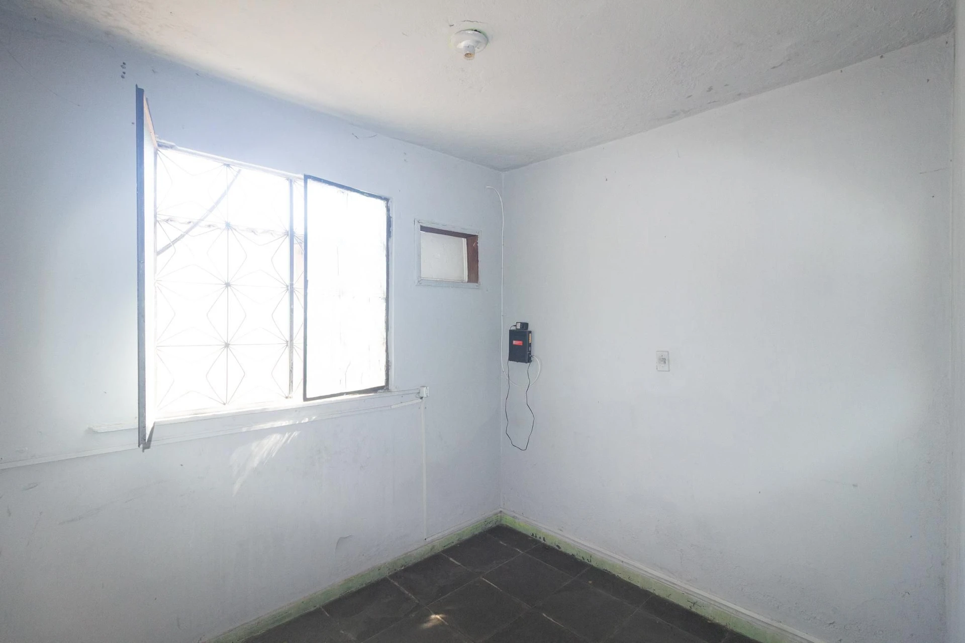 1-bedroom unfurnished studio with 1 bathroom and parking — photo 5