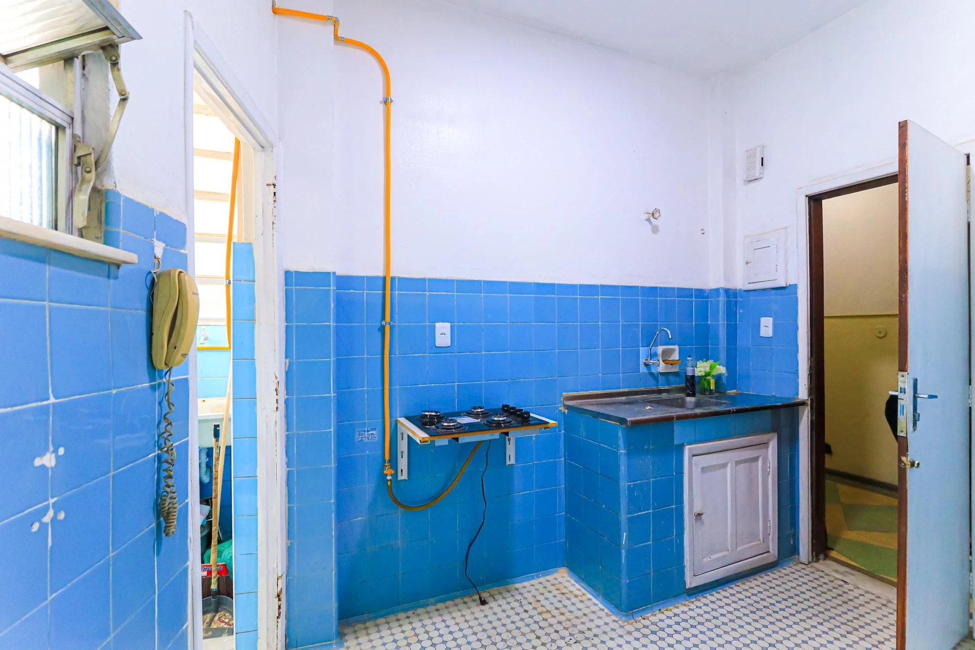2-bedroom apartment with a separate kitchen