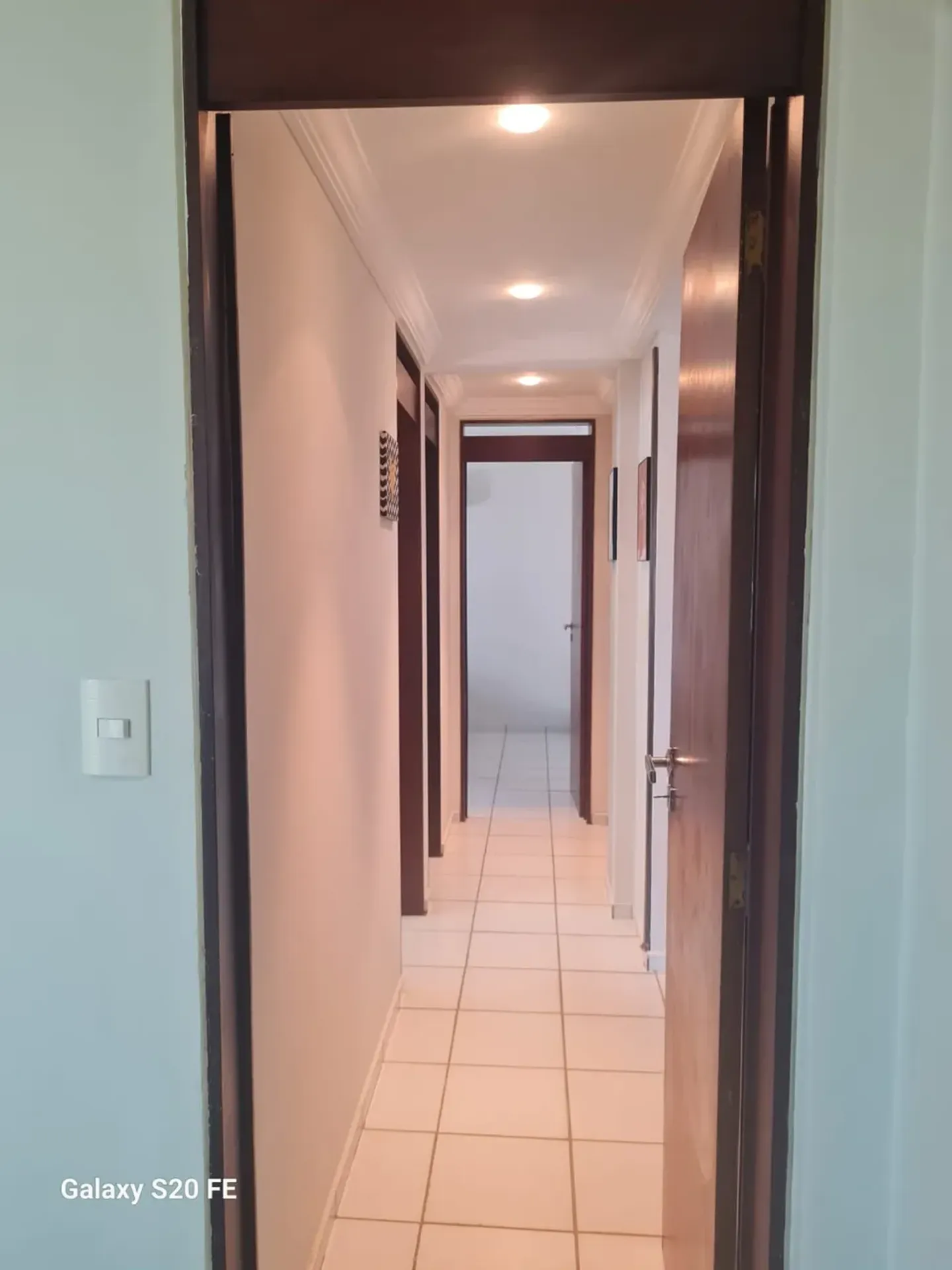 Мебльована квартира з 3 спальнями та площею 115 м²