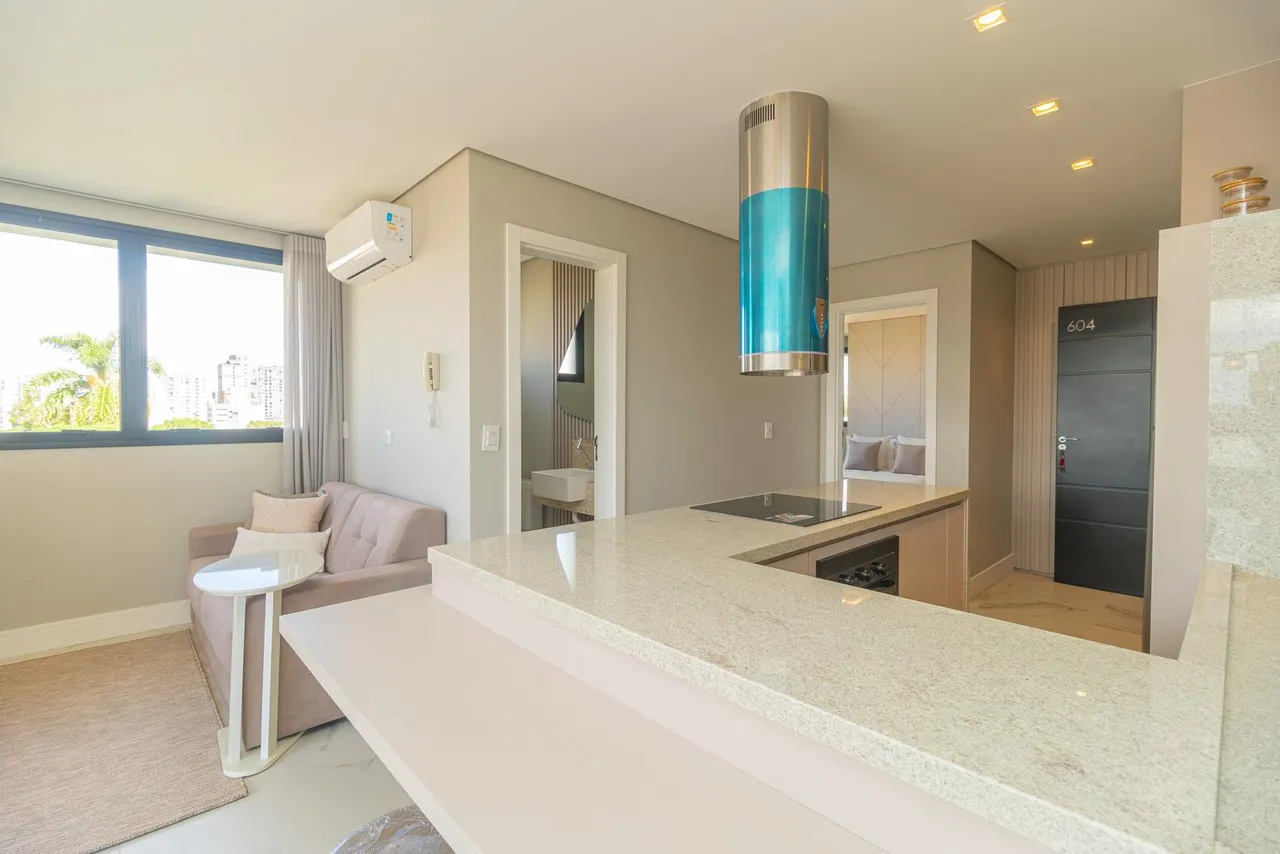 Furnished 1-bedroom apartment with open-plan kitchen — photo 16