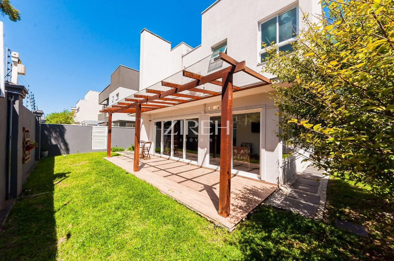 4-bedroom house with private garden — photo 29