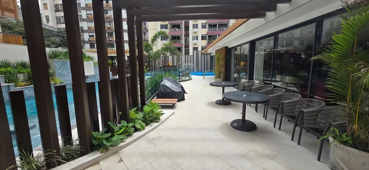 3-bedroom apartment with a water view in Rio de Janeiro — photo 17