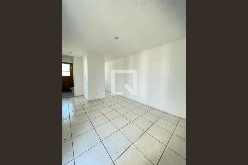 Apartamento de 2 quartos com cozinha fechada e 43 m² — photo 11
