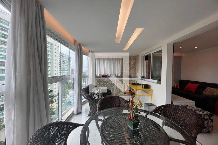 2-bedroom apartment in a building with a gym — photo 18