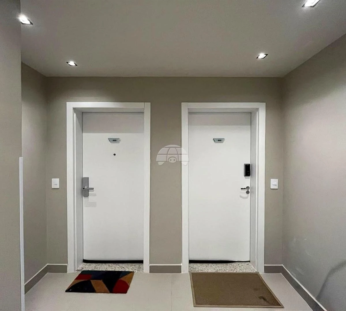 Departamento de 2 dormitorios con ventanales de piso a techo — photo 31