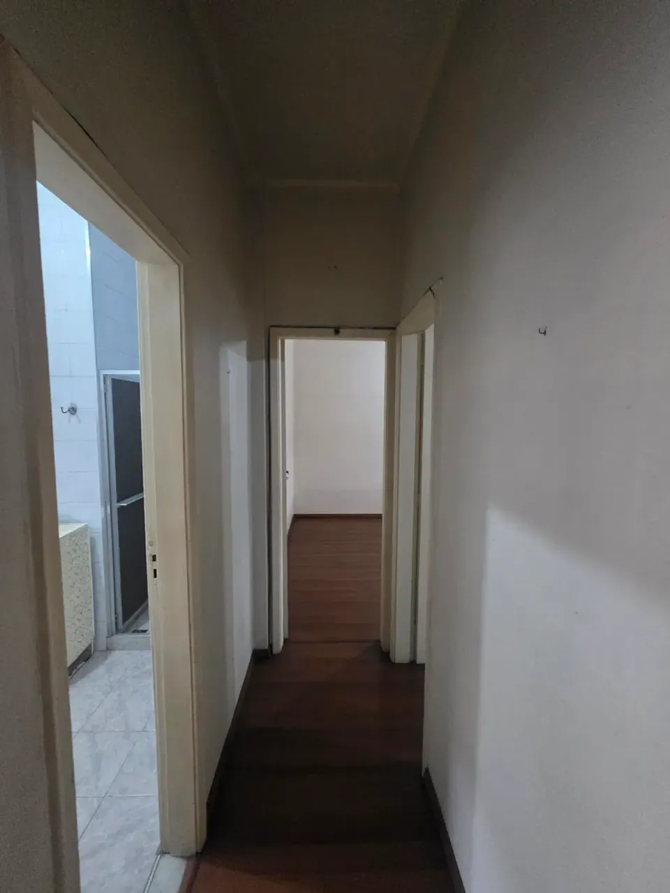 Apartment, 90 m², with wood or laminate floors — photo 4
