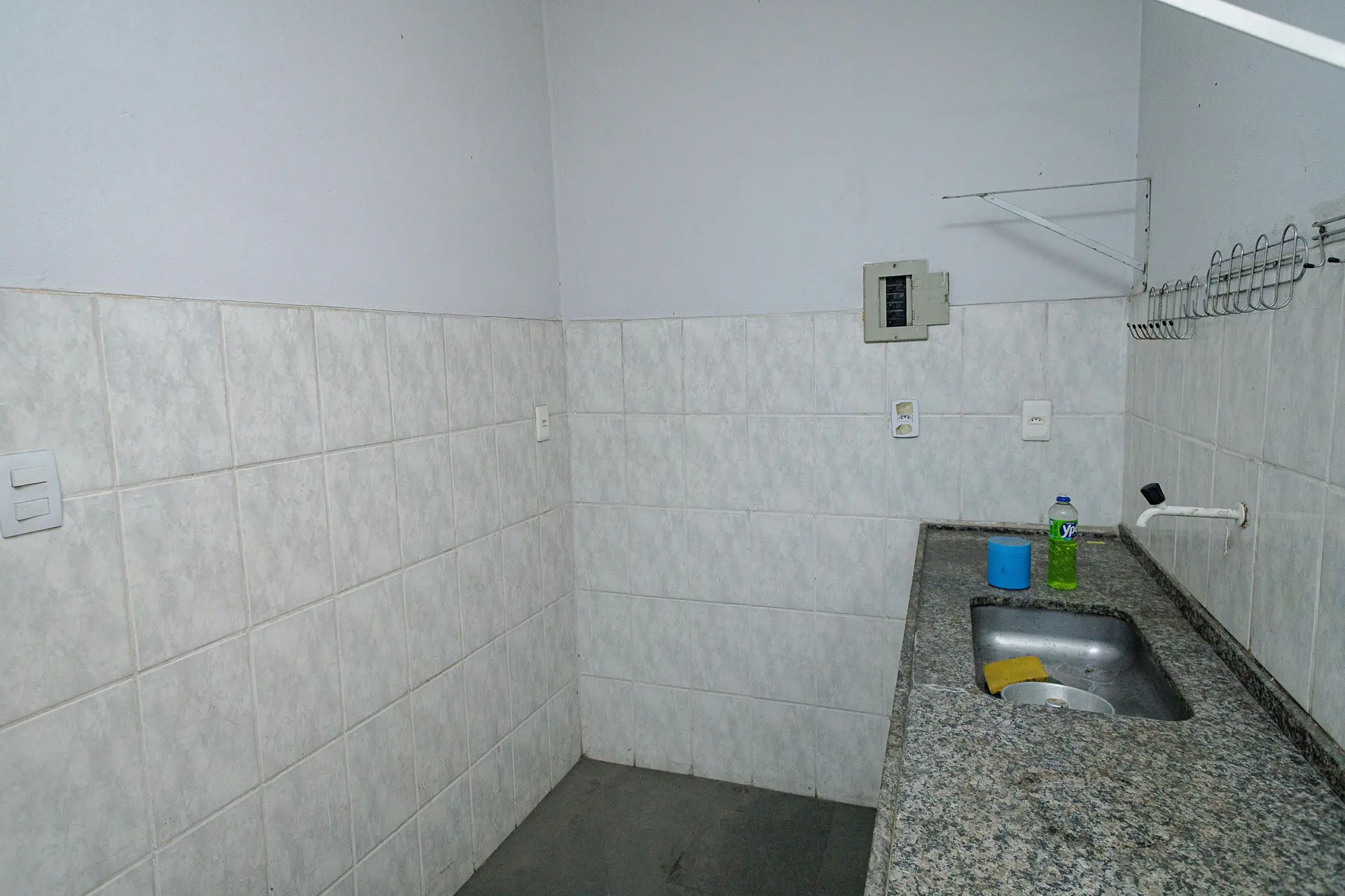 Apartamento para alugar com 2 quartos e cozinha separada — photo 3