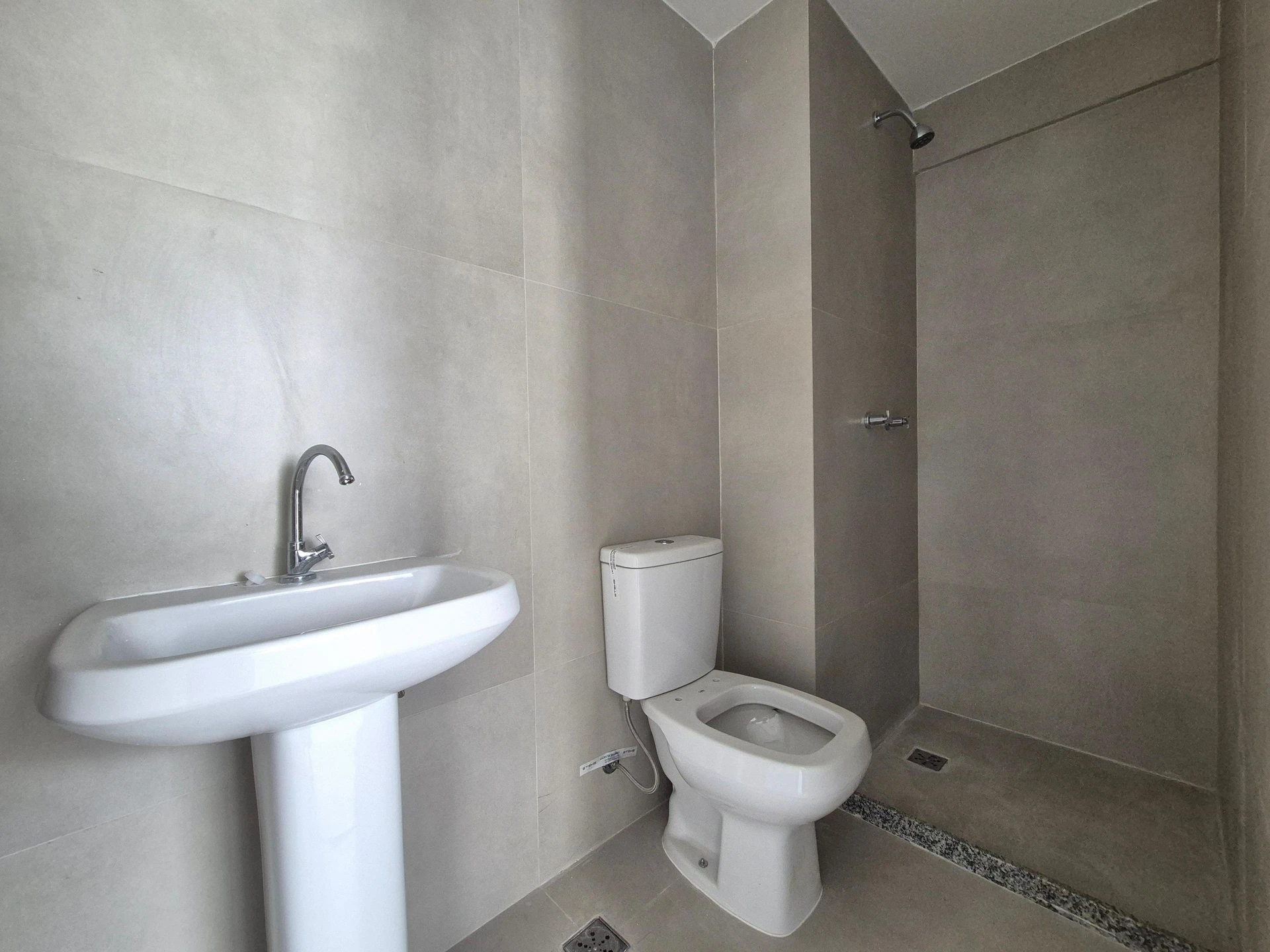 3-bedroom apartment with a mountain view — photo 11