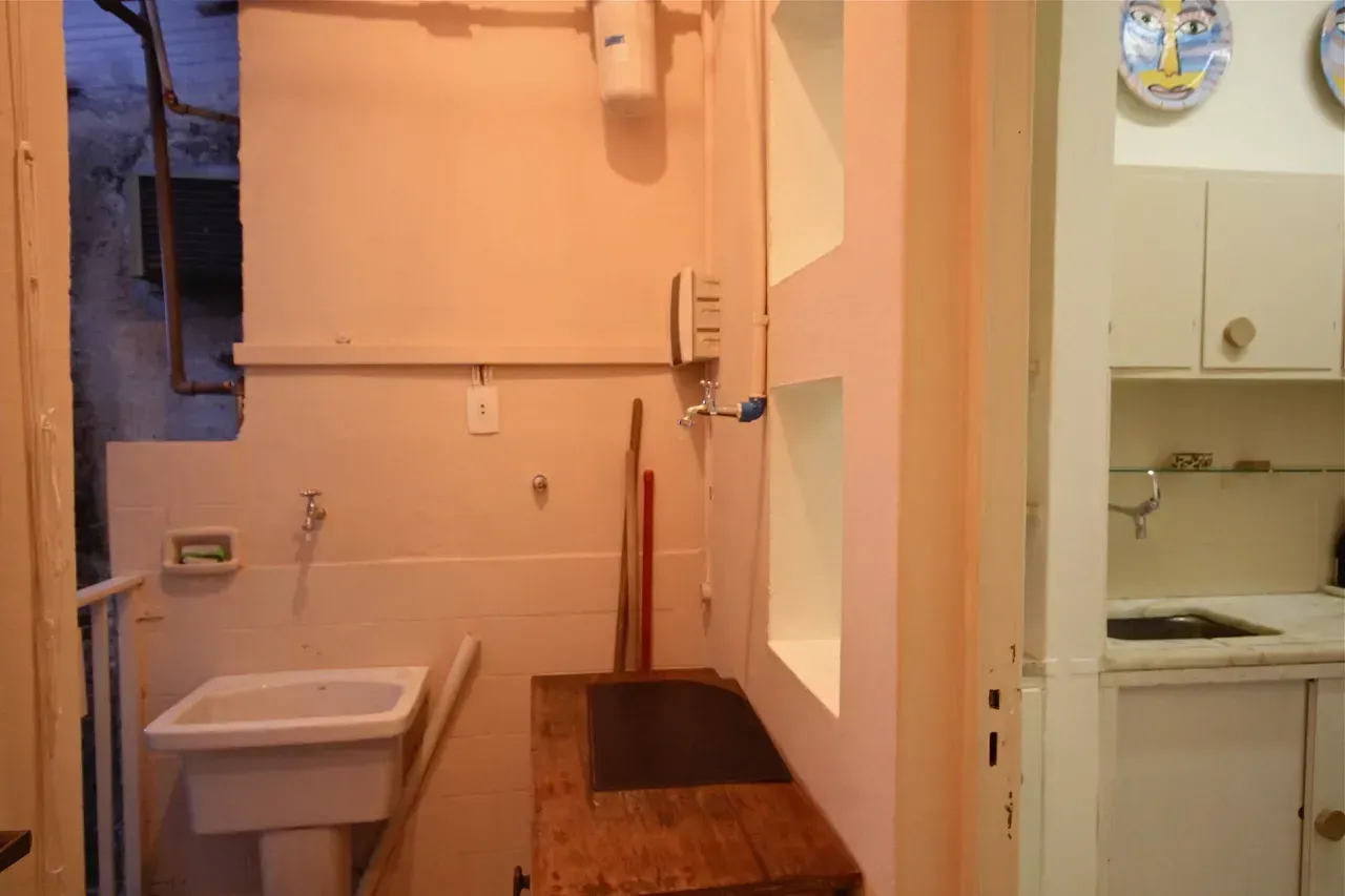 Furnished 2-bedroom apartment with 2 bathrooms — photo 23