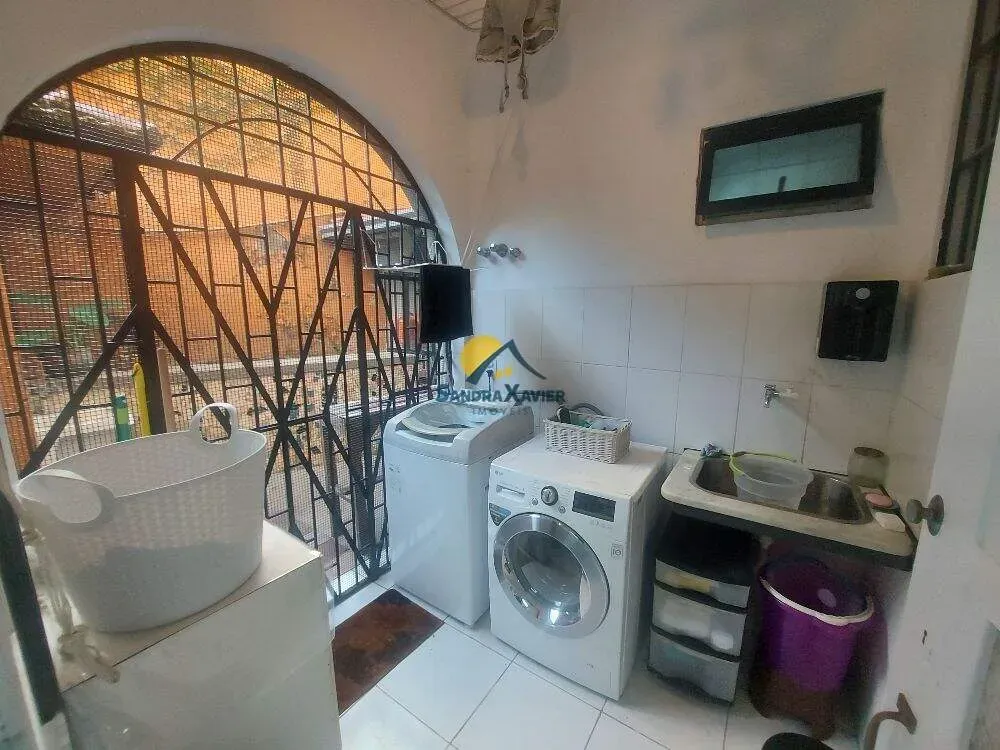 Furnished 700 m² house with 4 bedrooms and 2 en-suites — photo 16