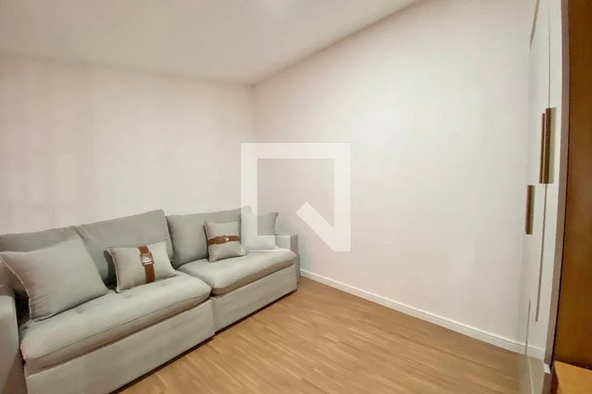 Departamento de 2 dormitorios con balcón cerrado con vidrio — photo 20