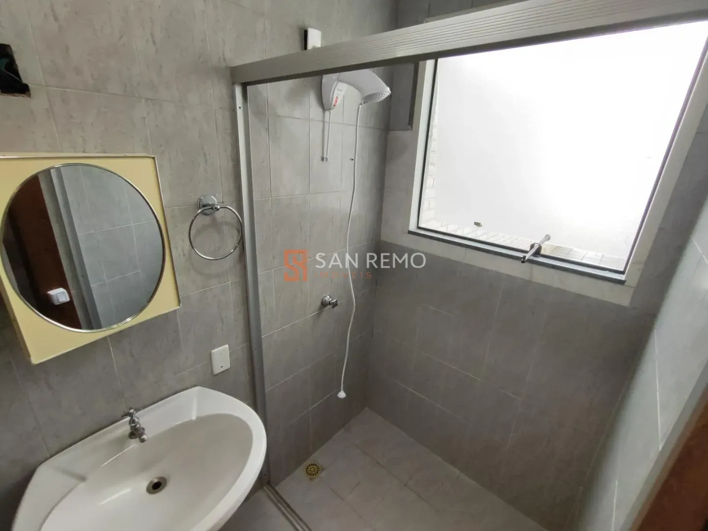 House with 6 bedrooms and 3 en-suite suites plus garden — photo 18