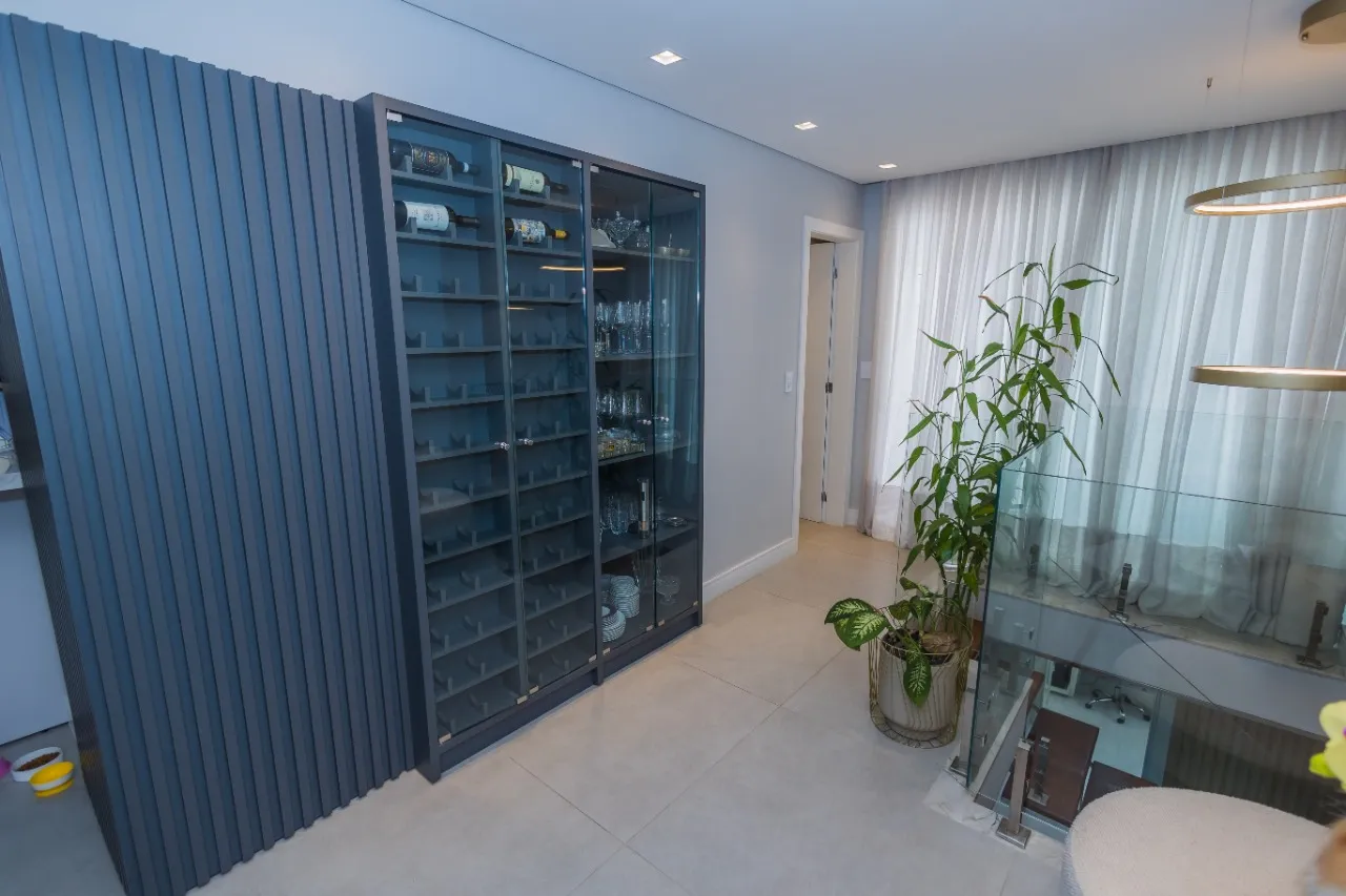 Apartamento mobiliado com 4 quartos e 230 m² — photo 43