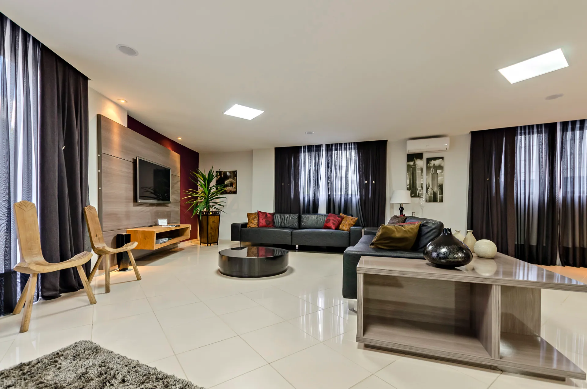 90 m² loft with 1 parking spot and suite — photo 35