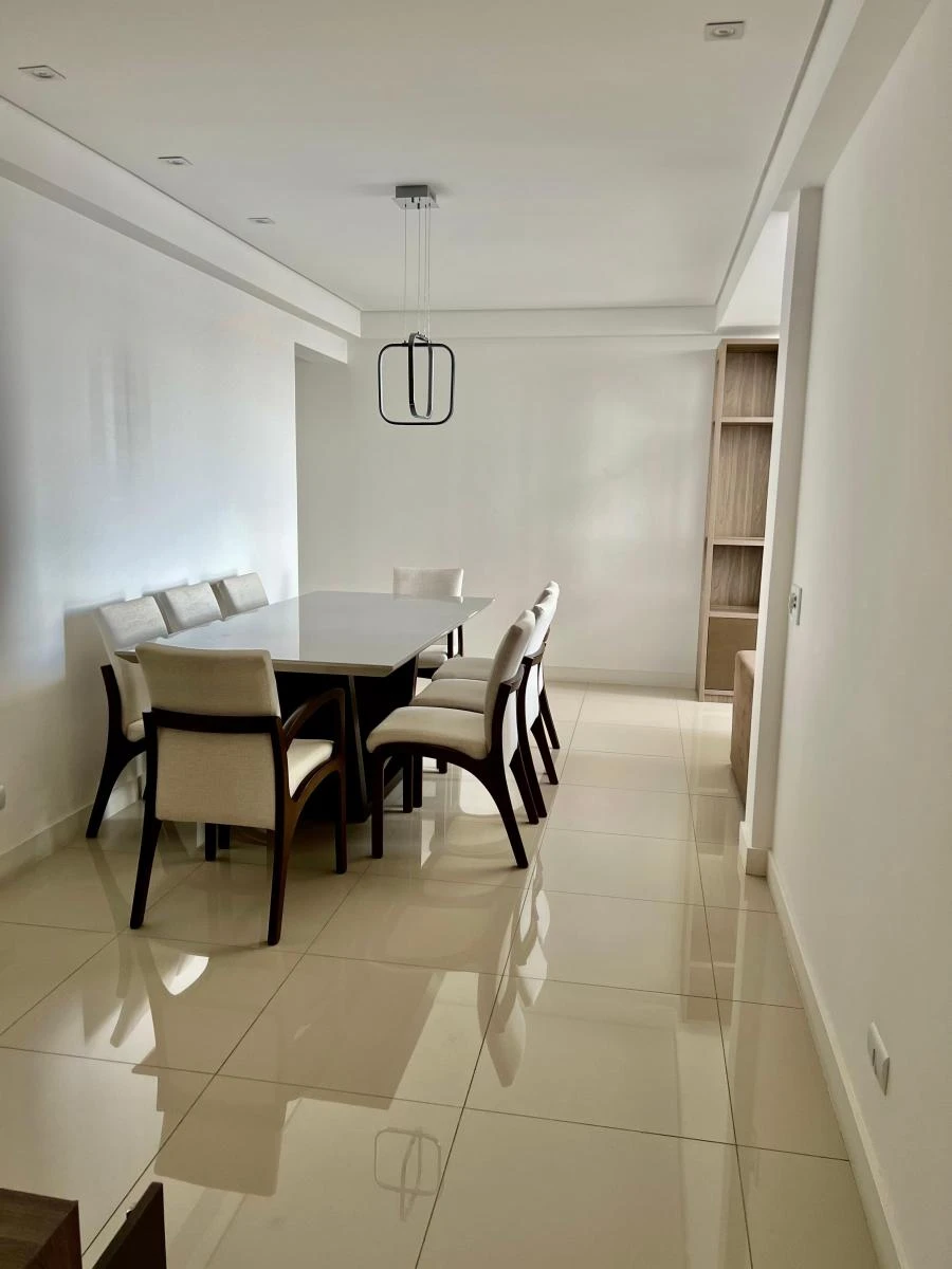 Apartamento de 190 m² con 3 dormitorios y ventanales amplios — photo 9