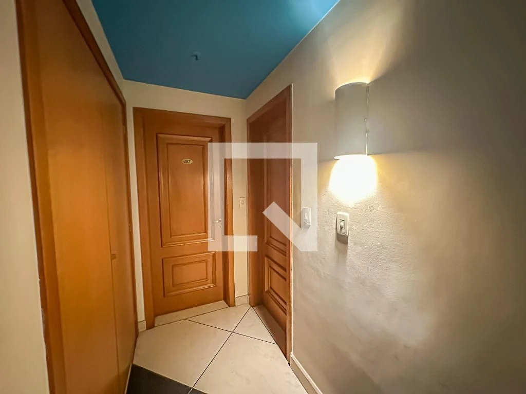 Furnished 2-bedroom apartment with built-in wardrobes — photo 49