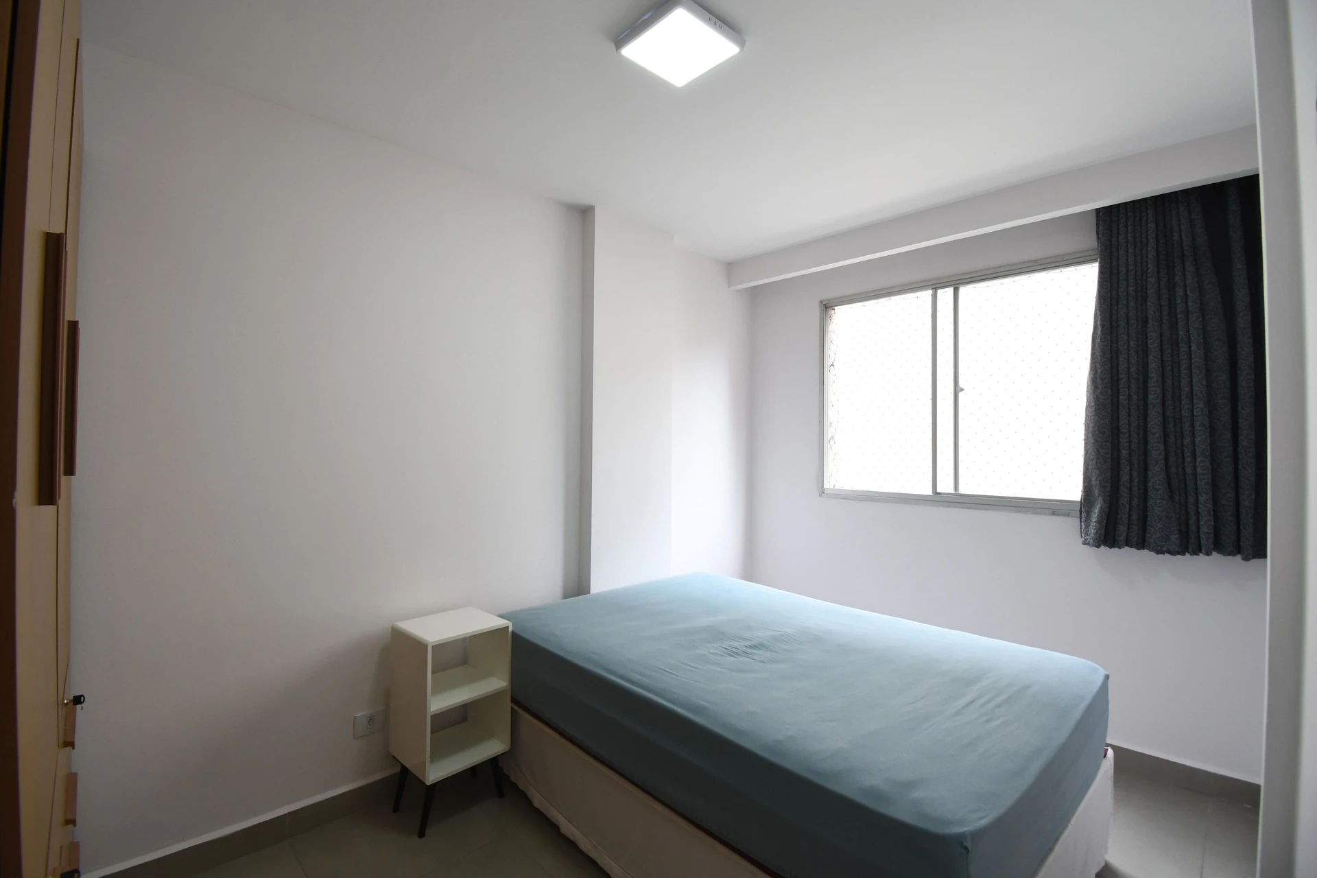 Furnished apartment, 76 m², with a walk-in closet — photo 11