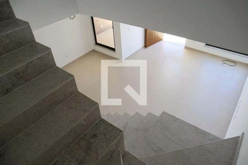 4-bedroom house with a mountain view in Rio de Janeiro — photo 24
