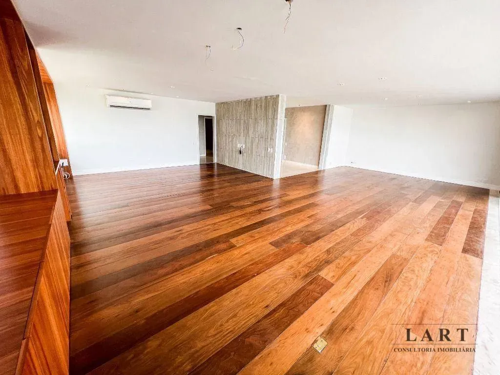 Apartamento com 3 dormitórios e 264 m² com 3 vagas — photo 9